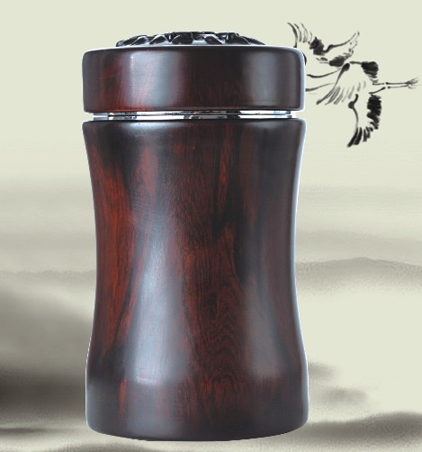 红酸枝木平雕茶杯